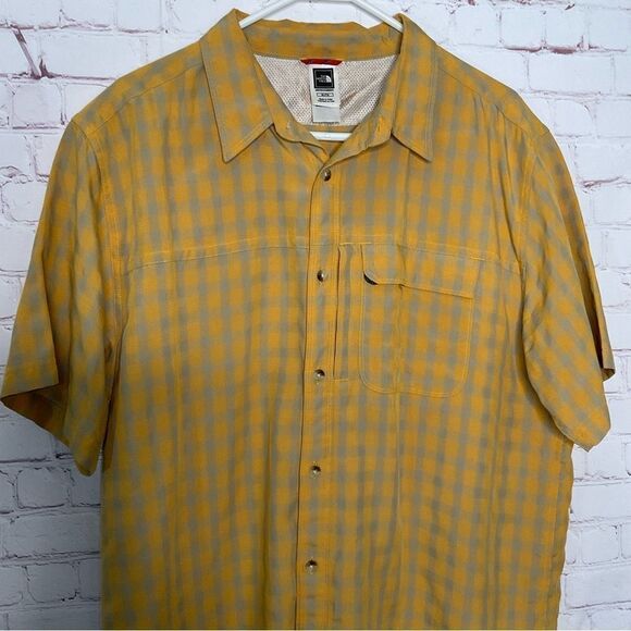 The North Face‎ Men's Yellow Plaid Button Up Shirt Size XL Pocket Front Hiking - Picture 12 of 12